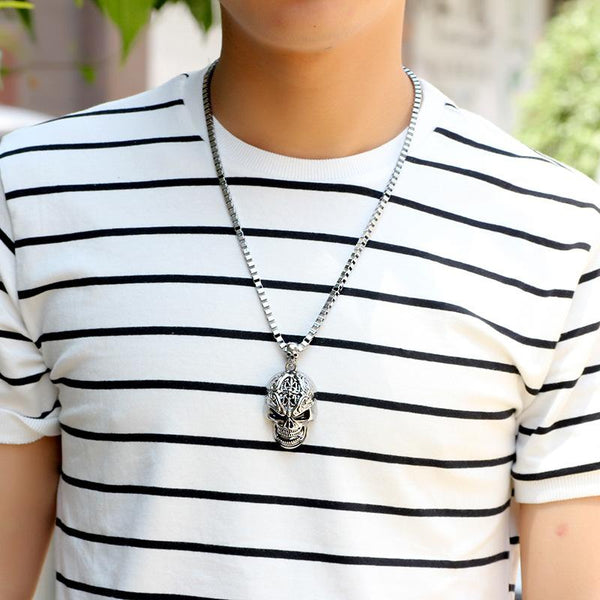 Gothic Skull Pendant